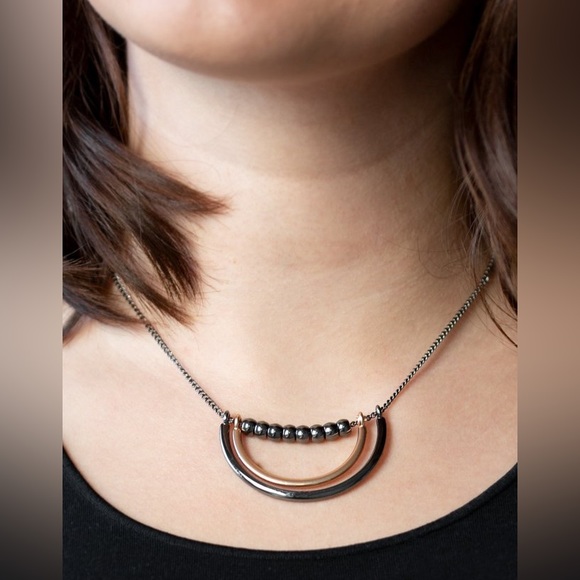 Black Metallic Necklace with Gold - Picture 1 of 3
